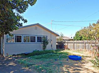 2700 Parkdale Dr, Modesto, CA 95358