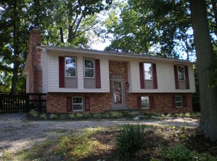 16300 Hampton Rd, Hamilton, VA 20158