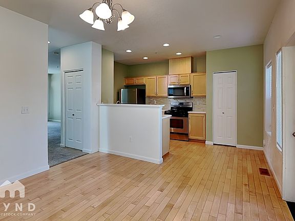 2nd image of 15390 SW Mallard Dr Suite 103