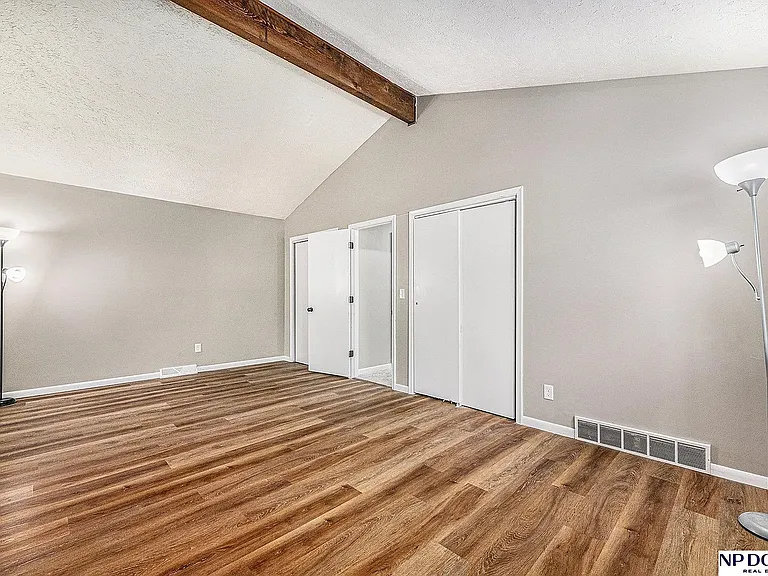 6024 S 42nd St #1 — Photo 5