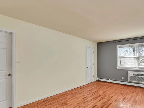 5th image of 250 Main St #21