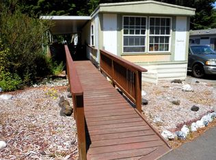 1720 Village Pines Ter, Coos Bay, OR 97420