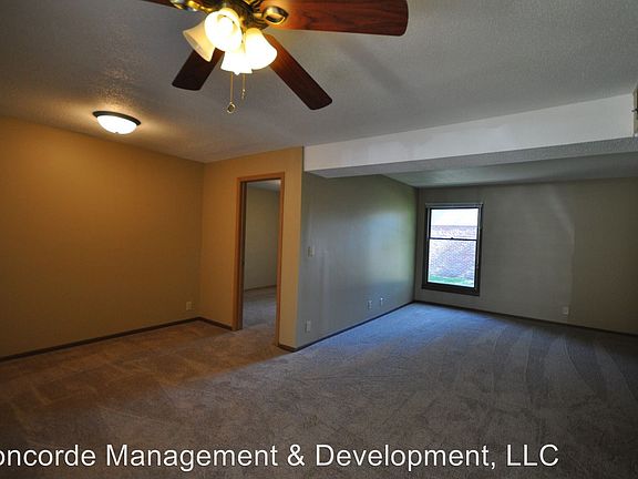 3rd image of 3535 Vine St APT C3