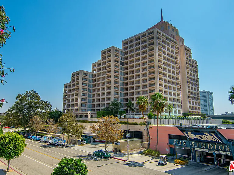 2170 Century Park E #708 — Photo 45