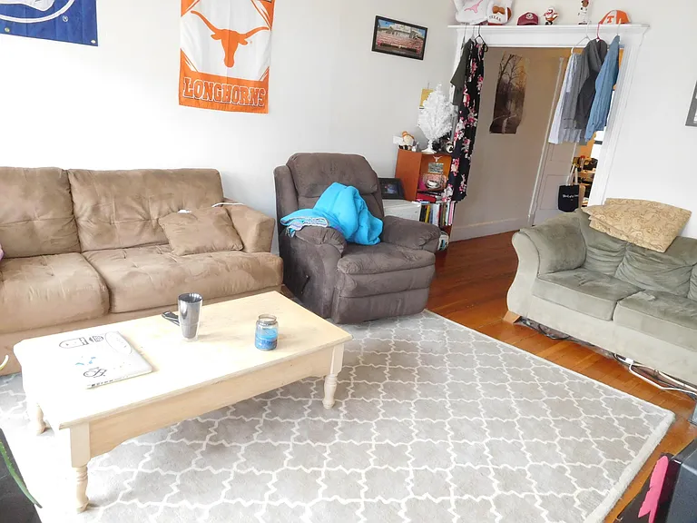 3-15 Carol Avenue — Photo 13