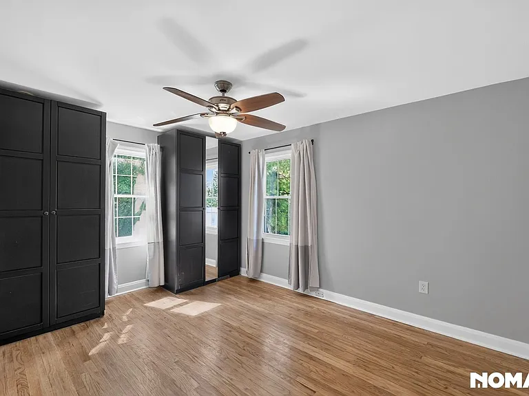 442 Westshire Dr — Photo 15