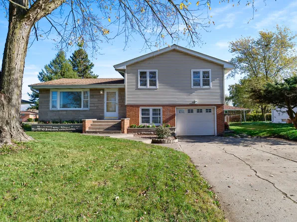 5419 Harrison St, Merrillville, IN 46410