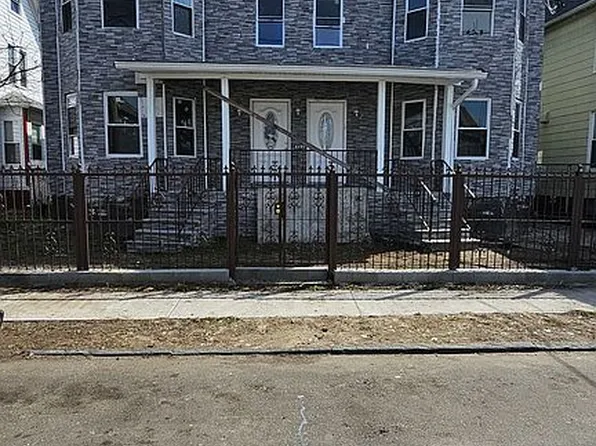 181-183 Hanover St, Bridgeport, CT 06604