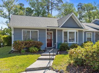 600 N 35th St APT 901, Morehead City, NC 28557