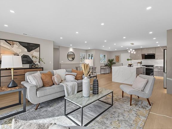 5th image of 6482 Bollinger Rd