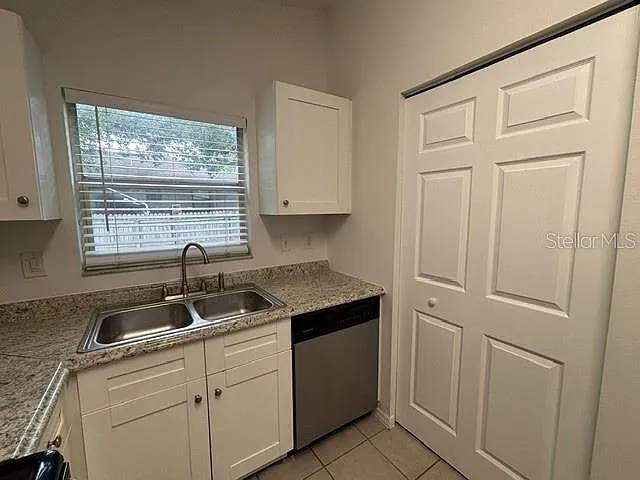 2 bed, 1.0 bath, 848 sqft, $1,649 — Photo 4