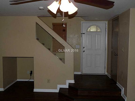 3rd image of 10193 Crepe Myrtle Ct
