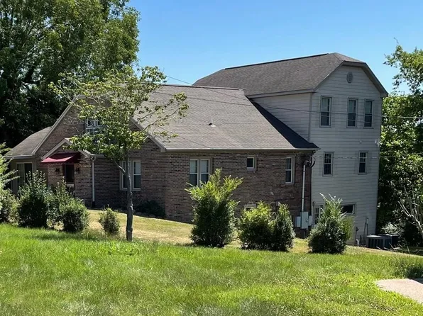 232 Church St, Dover, TN 37058