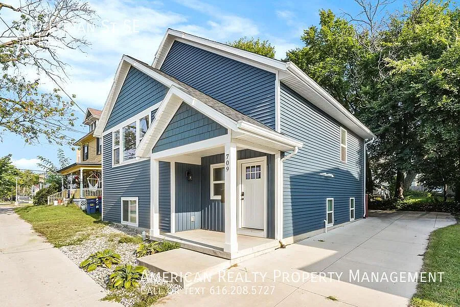 5 bed, 1524 sqft, $3,400 — Photo 1