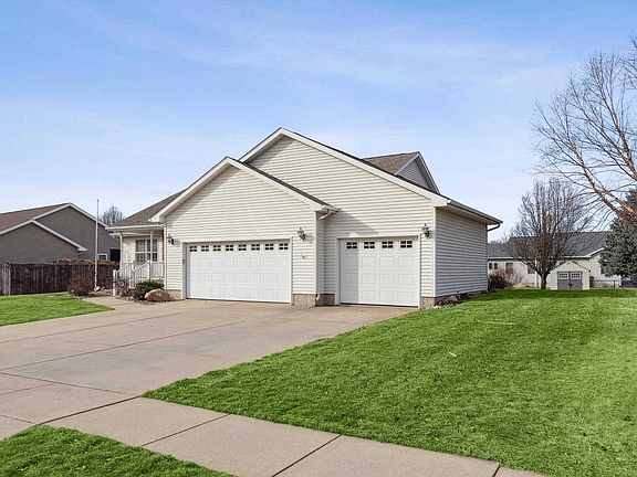 2nd image of 1710 Mackin Dr