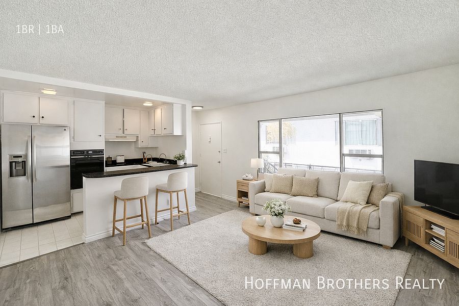 1st image of 3718 Mentone Ave APT 7