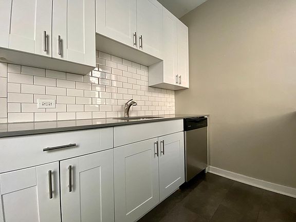 3rd image of 3420 N Elaine Pl #2