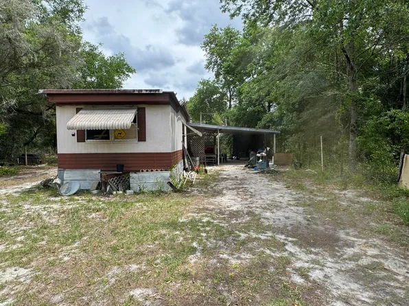 212 DAWN Avenue, Interlachen, FL 32148