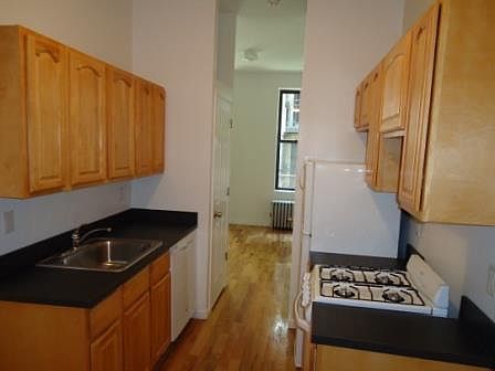 5th image of 243 W 15th St APT 1RE