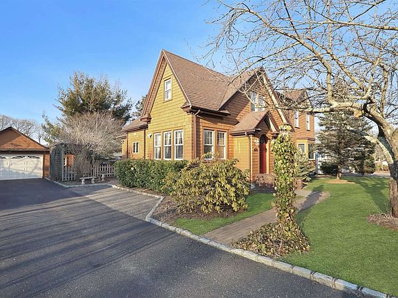 2nd image of 61 Brook Ln