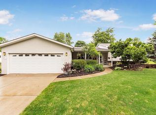 310 Willow Run Dr, Pickerington, OH 43147