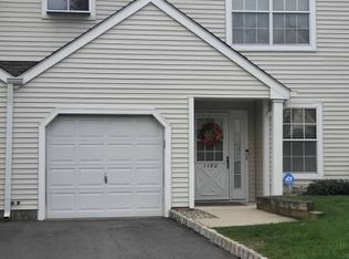 1102 Fox Hill Pl, Milford, NJ 08848