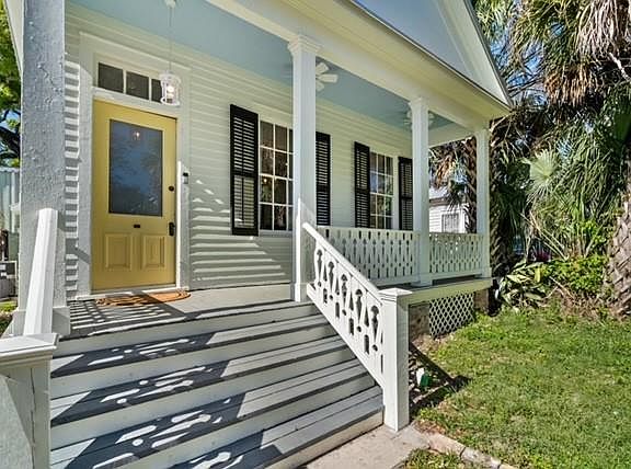 2nd image of 934 Conti St
