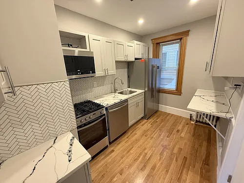 97 Hancock St Photo 1