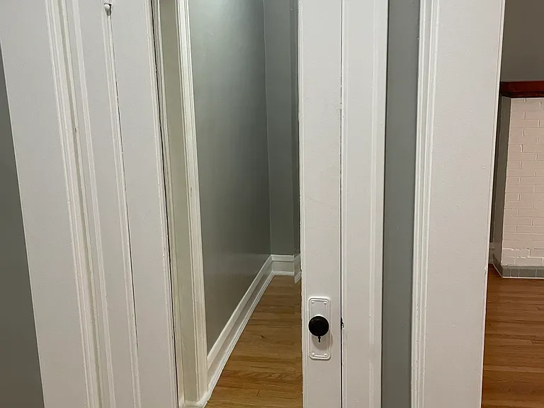 7200 S Rhodes Ave #1 — Photo 17