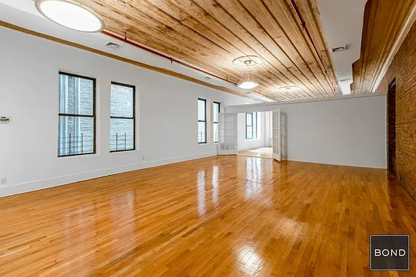 Rented by Bond New York | media 22