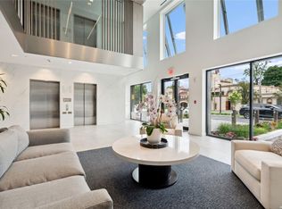 218 Middle Neck Rd UNIT 205, Great Neck, NY 11021