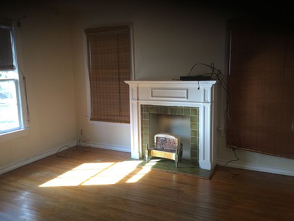 3rd image of 938 Dalzell St