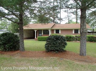 619 Lakeview Dr, Adel, GA 31620