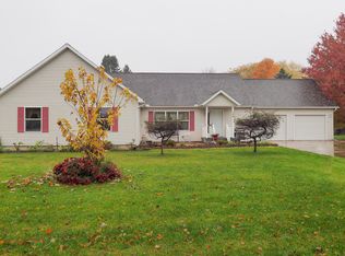 704 Friar Tuck Dr, Sturgis, MI 49091