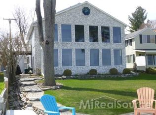 3651 Shorewood Rd, Fort Gratiot, MI 48059