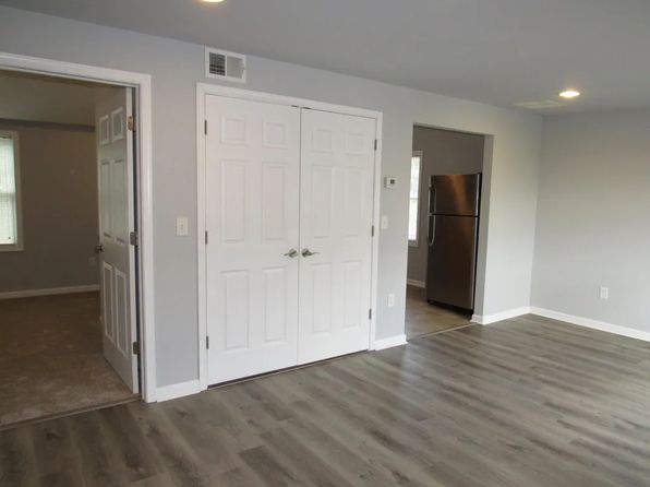 7 Main St APT 204