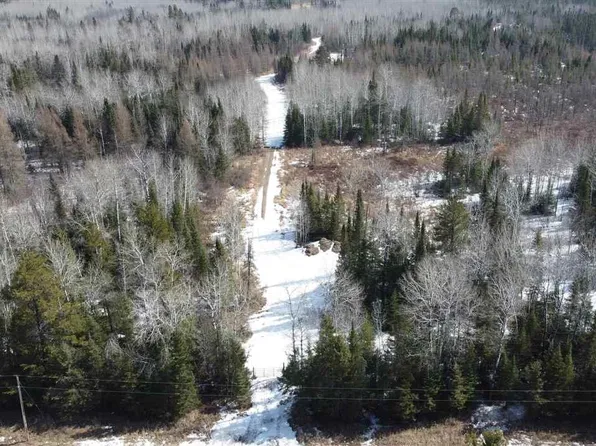 Baich Rd, Chisholm, MN 55719