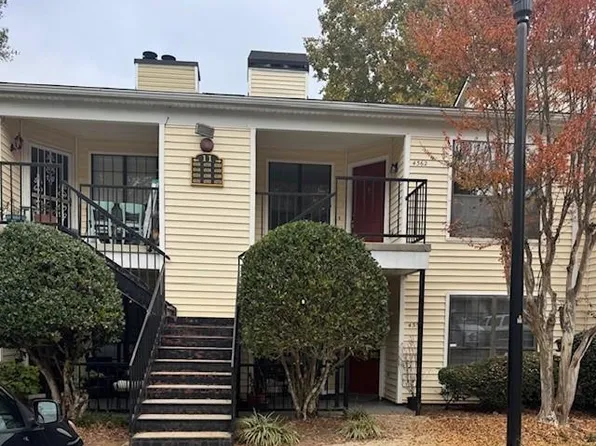 4362 Thunder Fork Dr, Stone Mountain, GA 30083