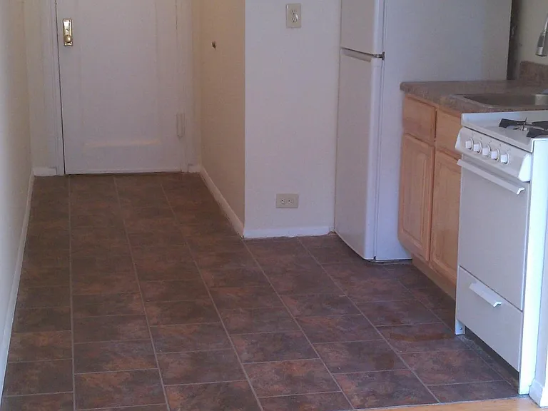 Hall Ave — Photo 7