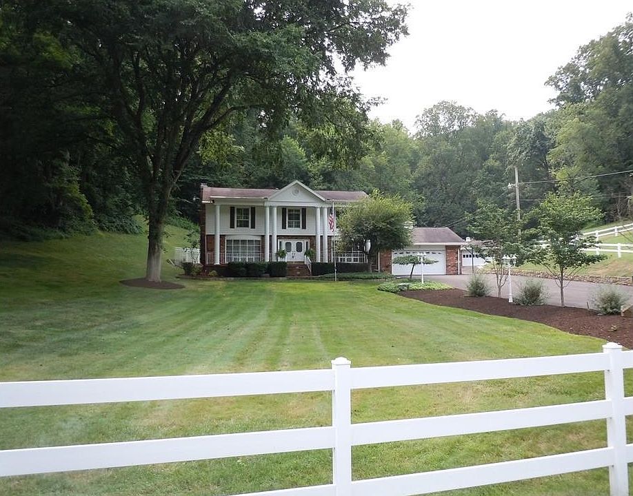 1st image of 839 Gordon Dr