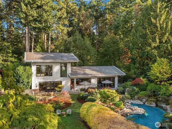 12423 SW 151st St, Vashon, WA 98070