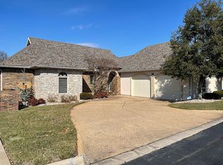 8641 Interlochen Dr, Nixa, MO 65714