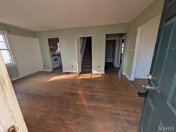 4th image of 523 Lincoln Ave
