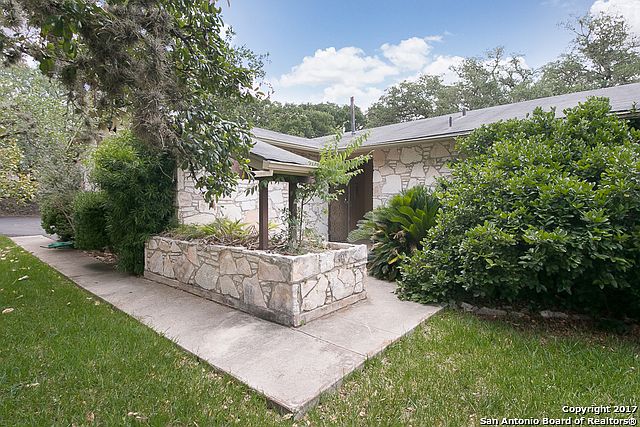 1st image of 30712 Panther Dr