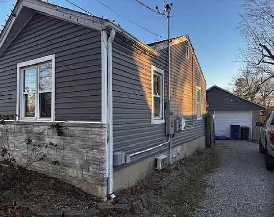 2nd image of 803 W Boulevard St