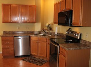 2018 Midfield Ln, Saint Louis, MO 63146