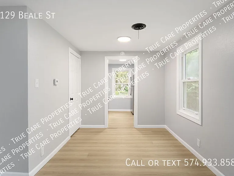 1129 Beale St — Photo 13