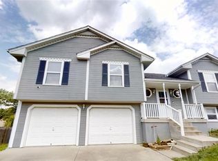 1407 NW Madison Ct, Grain Valley, MO 64029