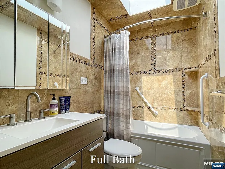49 Walnut Dr — Photo 10
