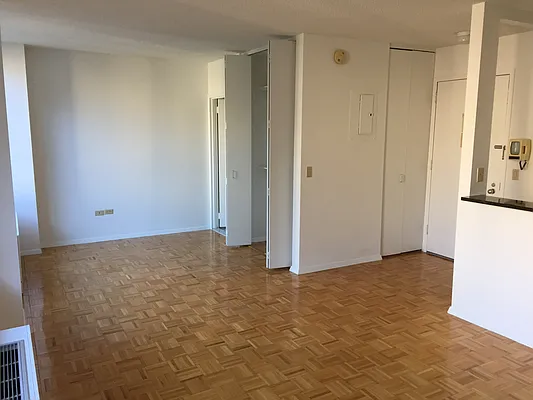 Rented by The Dermot Realty Management Company | media 25